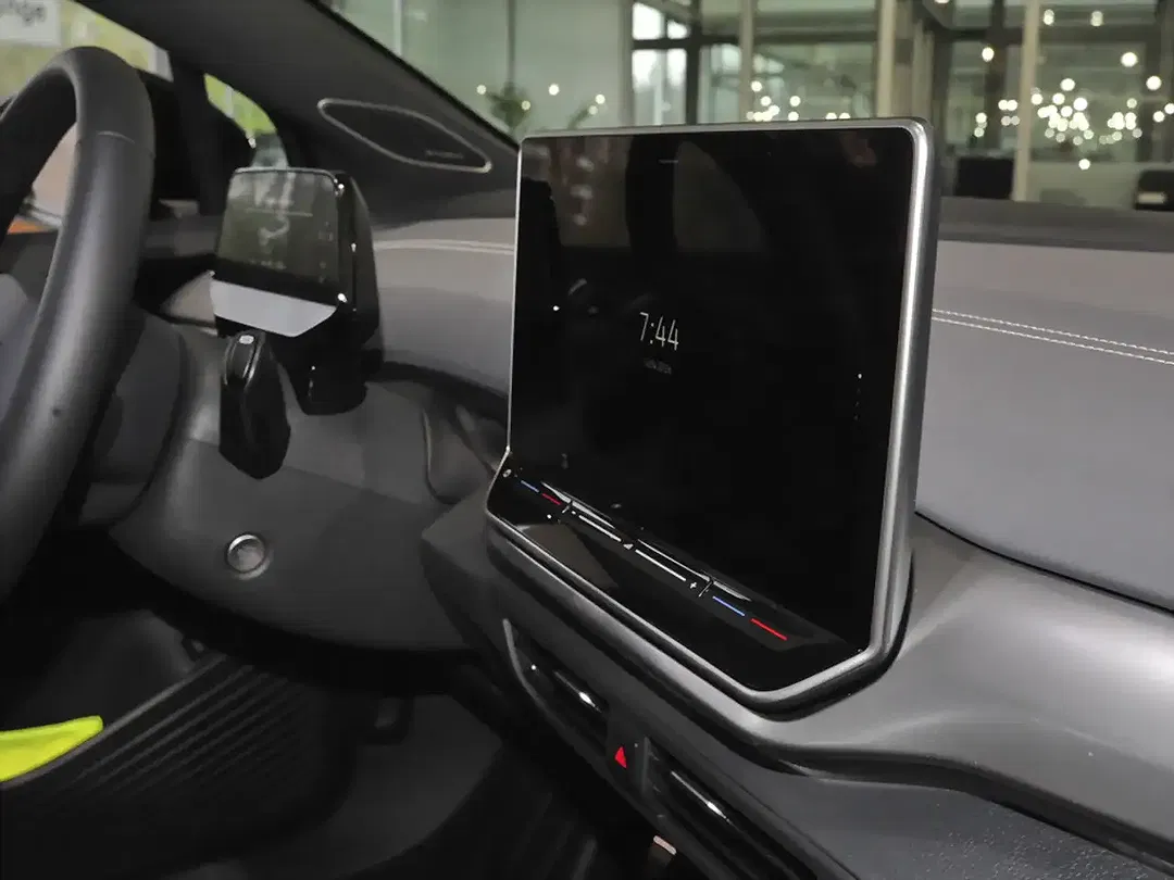 Volkswagen ID.4 Pro - Thumbnail 8