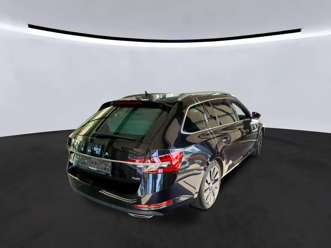 Skoda Superb 2.0 TSI DSG 4x4 Combi L&K - foto 2