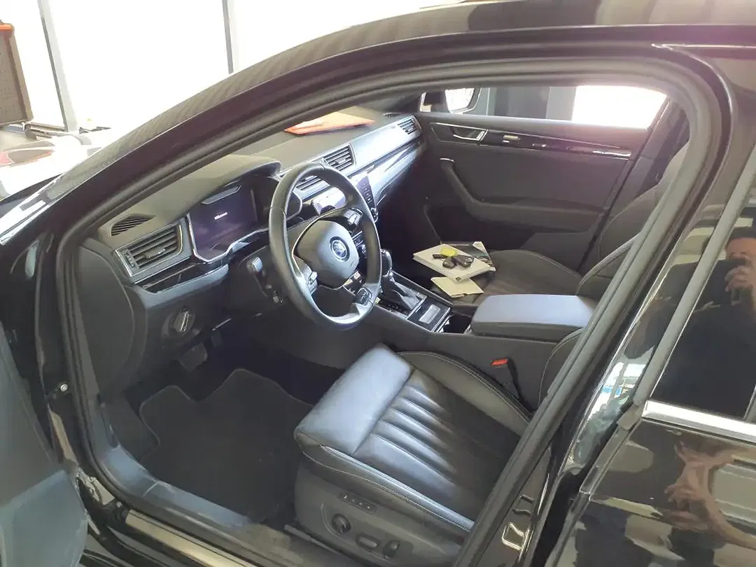Skoda Superb 2.0 TSI DSG 4x4 Combi L&K - Thumbnail 4
