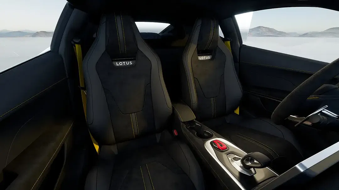 Lotus Emira Turbo SE - foto 14