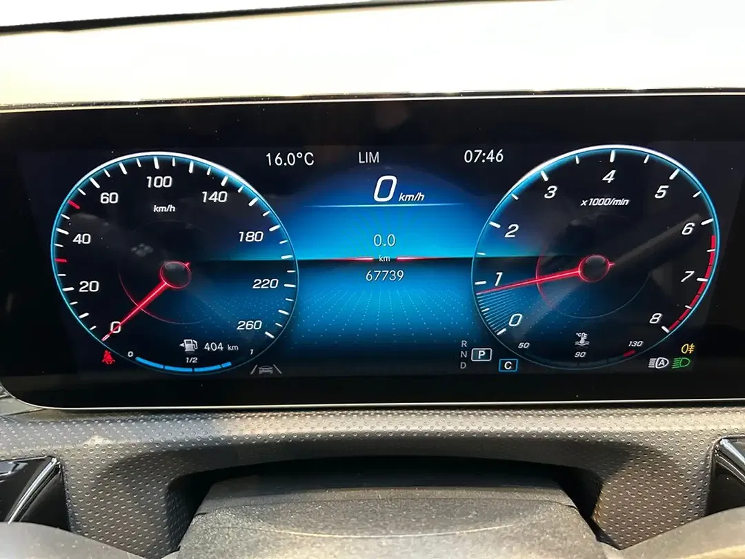 Mercedes-Benz A 180 AMG MBUX Progressive - Thumbnail 9