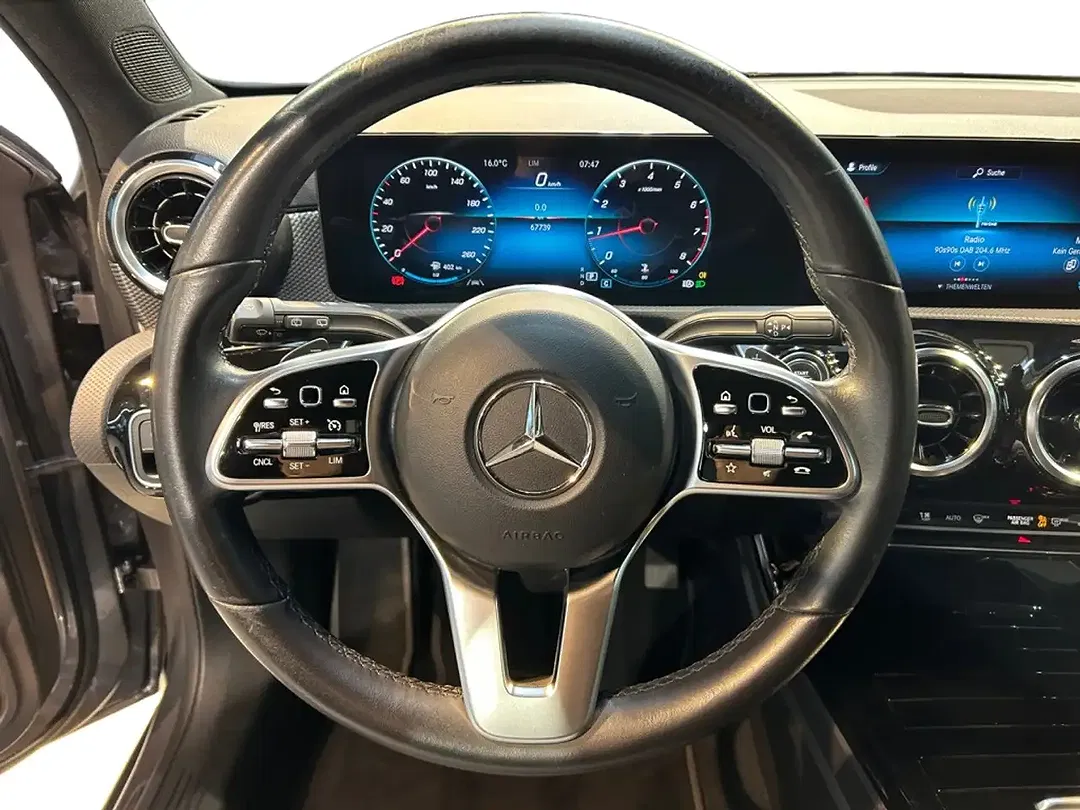 Mercedes-Benz A 180 AMG MBUX Progressive - Thumbnail 10