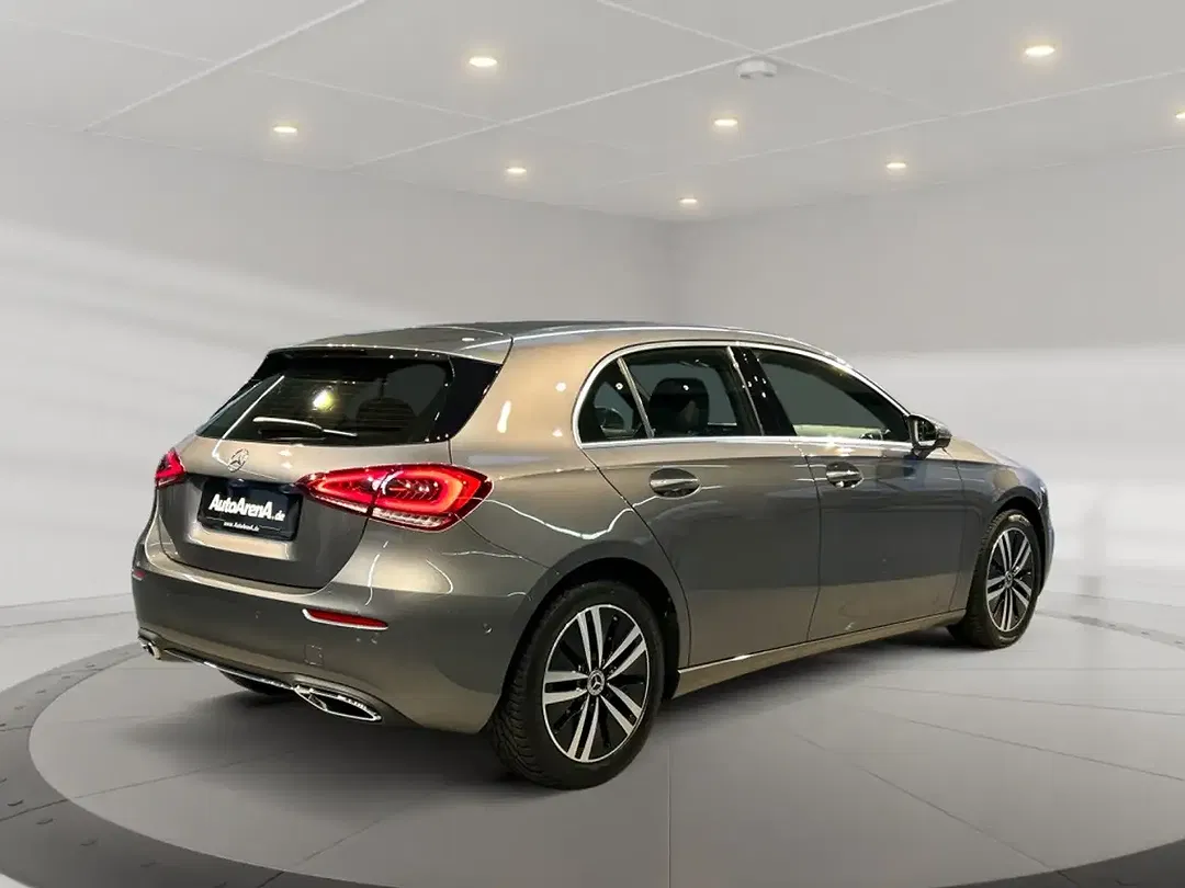 Mercedes-Benz A 180 AMG MBUX Progressive - foto 2