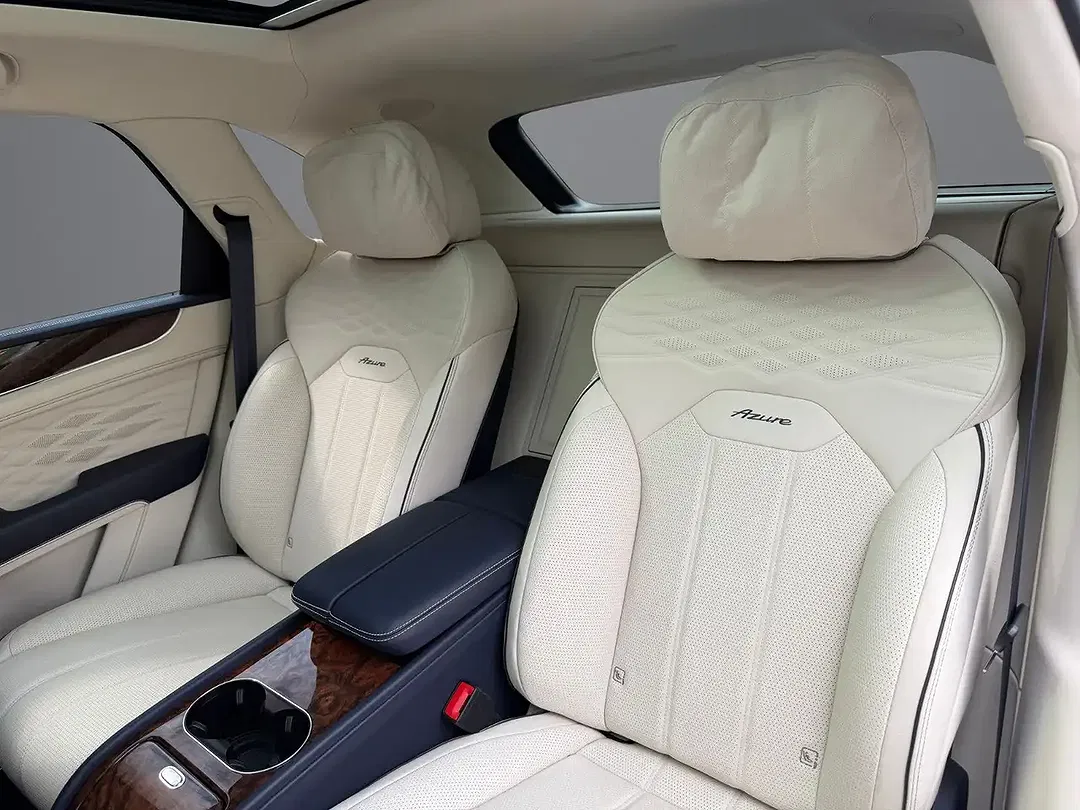 Bentley Bentayga Hybrid Azure - foto 15