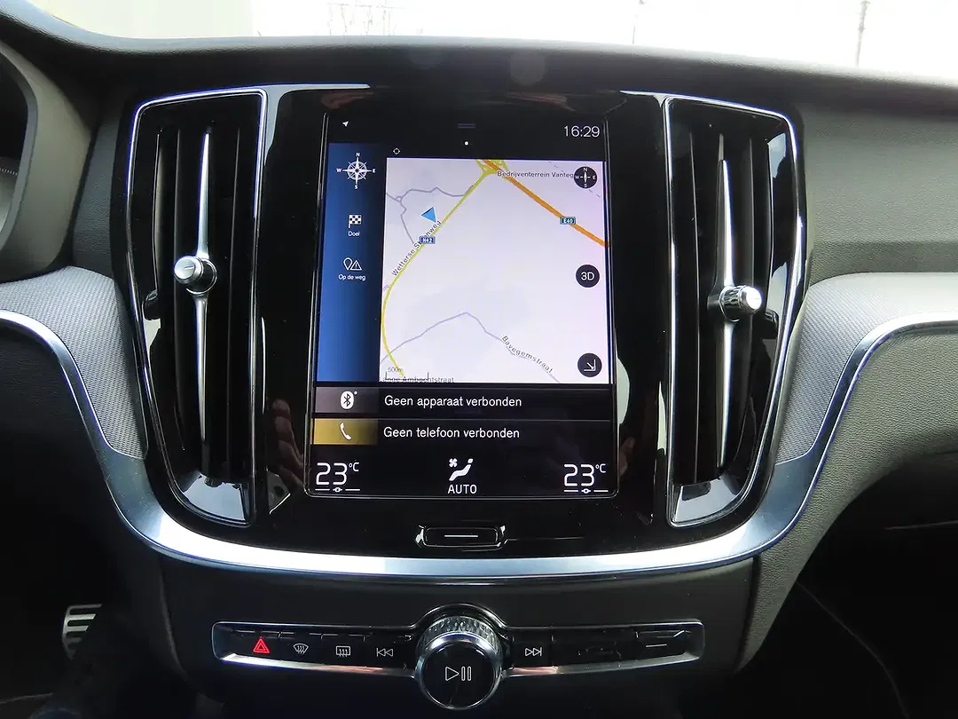 Volvo S60 T8 2.0 PHEV AWD Polestar Engineered R-Design - Thumbnail 11