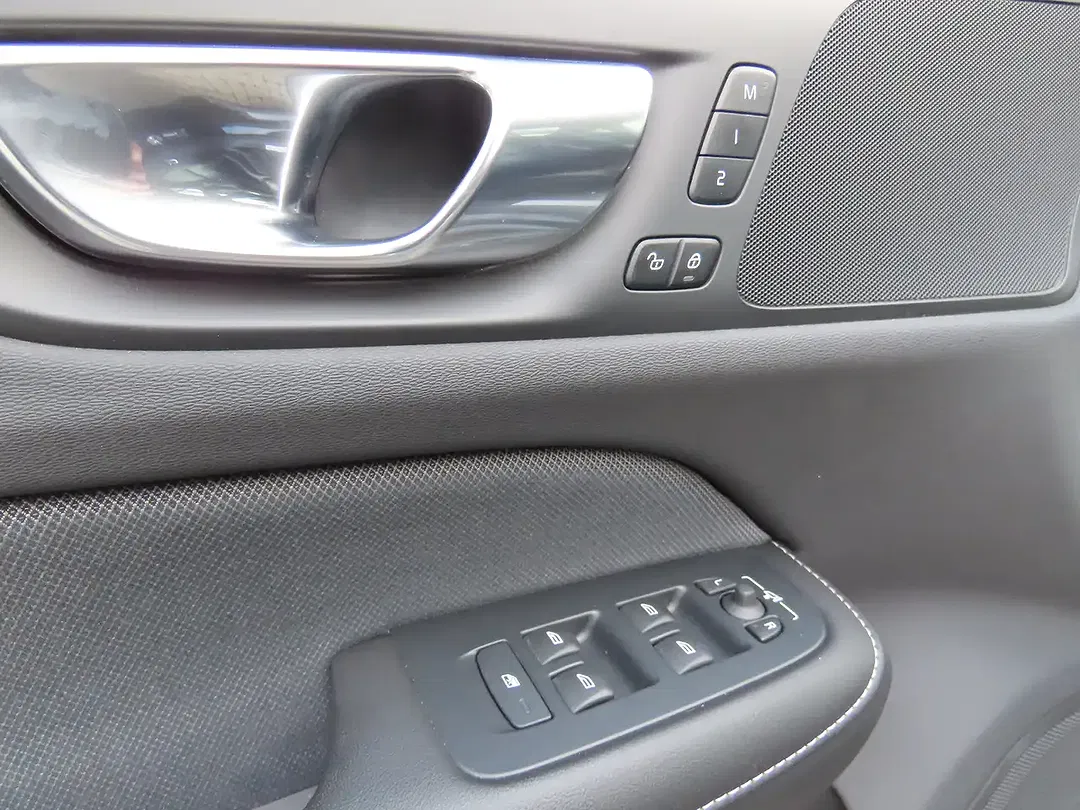 Volvo S60 T8 2.0 PHEV AWD Polestar Engineered R-Design - Thumbnail 16