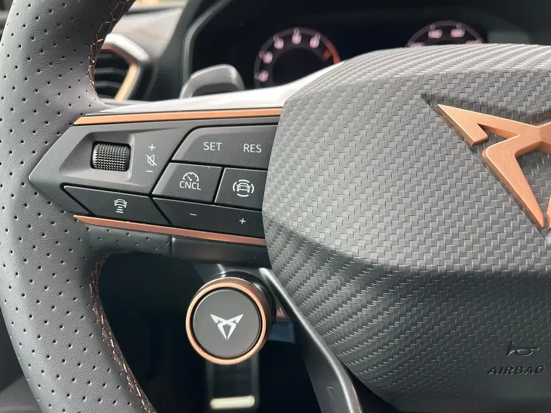 CUPRA Leon 1.5 eTSI DSG Matrix LED - Thumbnail 13