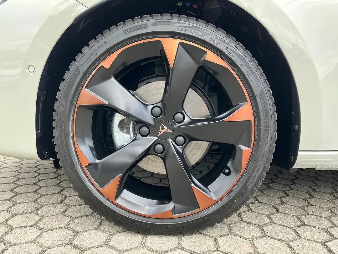 CUPRA Leon 1.5 eTSI DSG Matrix LED - Thumbnail 6
