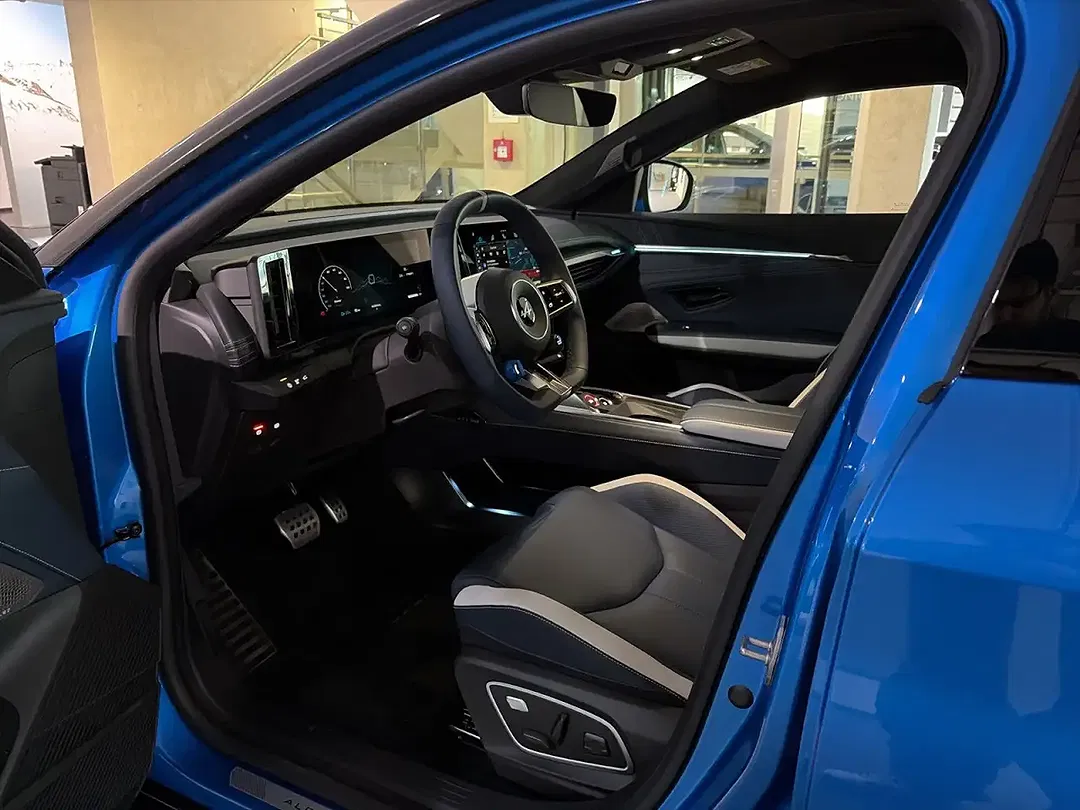 Alpine A390 GT - Thumbnail 10