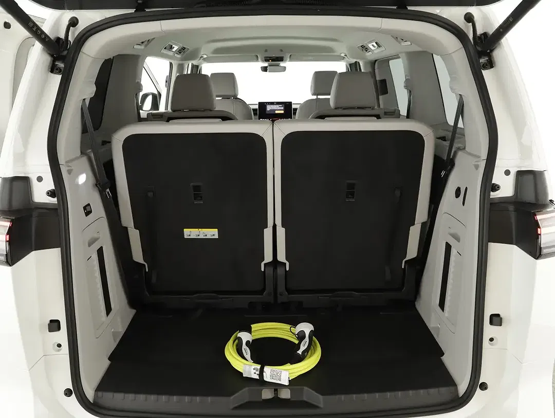 Volkswagen ID. Buzz Pro - Thumbnail 4