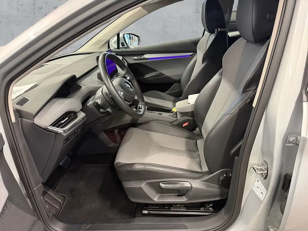 Skoda Enyaq 85x iV Loft - Thumbnail 10