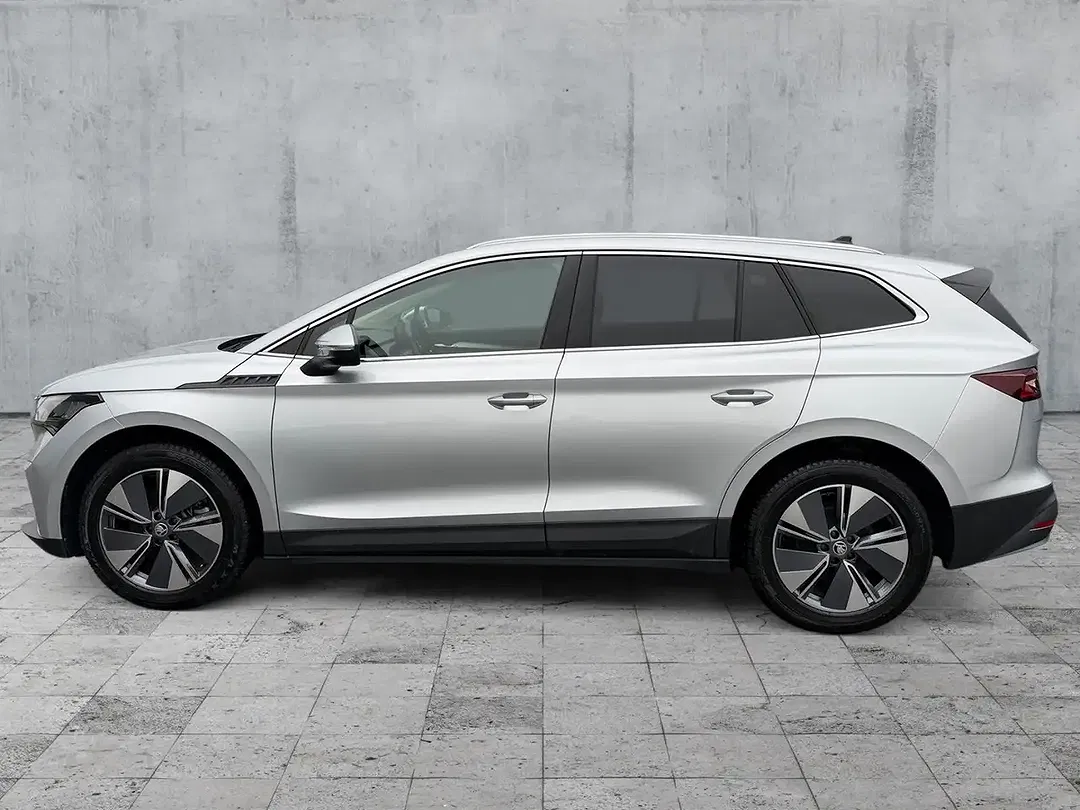Skoda Enyaq 85x iV Loft - Thumbnail 3