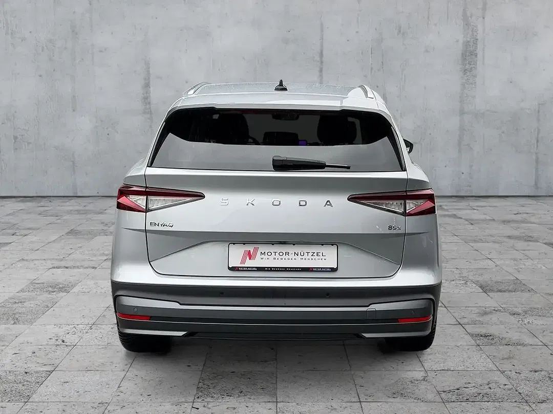 Skoda Enyaq 85x iV Loft - Thumbnail 4