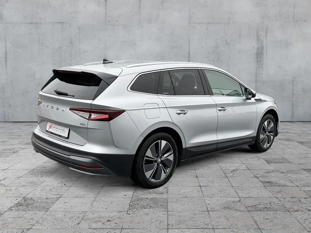Skoda Enyaq 85x iV Loft - Thumbnail 5