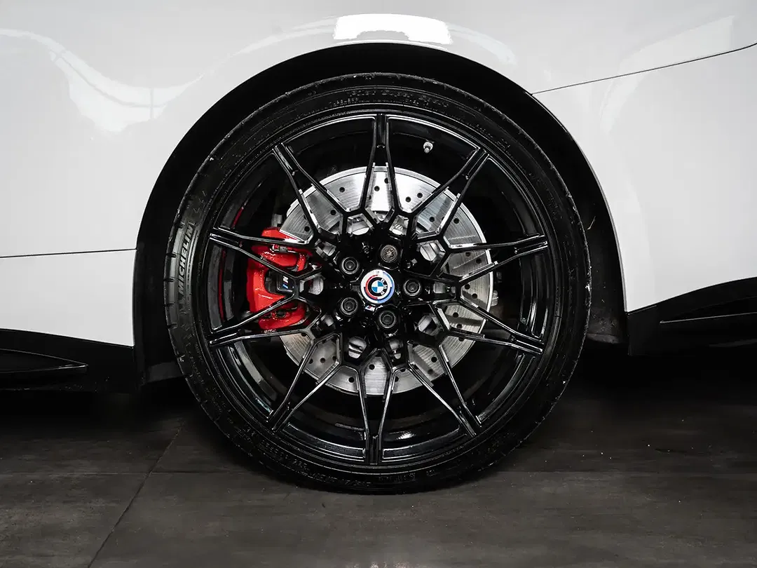 BMW M4 Competition Coupe - Thumbnail 6