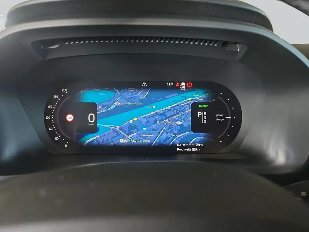Volvo C40 Recharge Single Motor Plus - Thumbnail 15