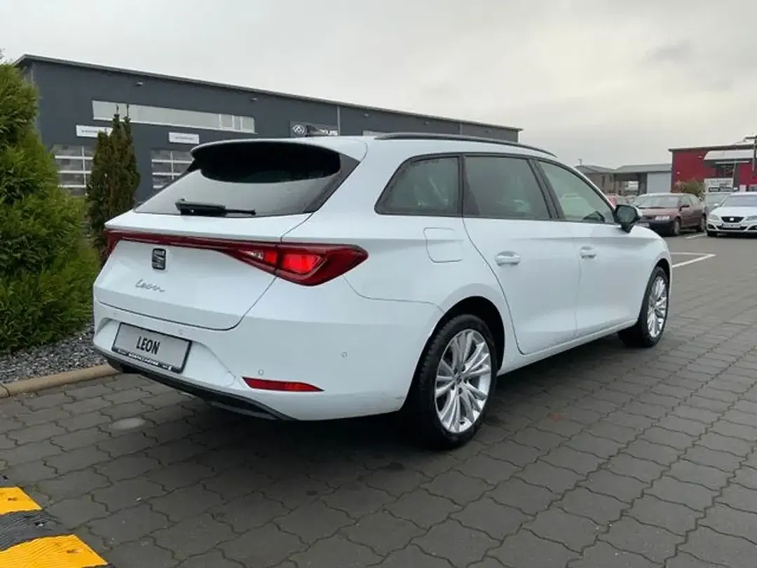 SEAT Leon DSG Style Edition - Thumbnail 8