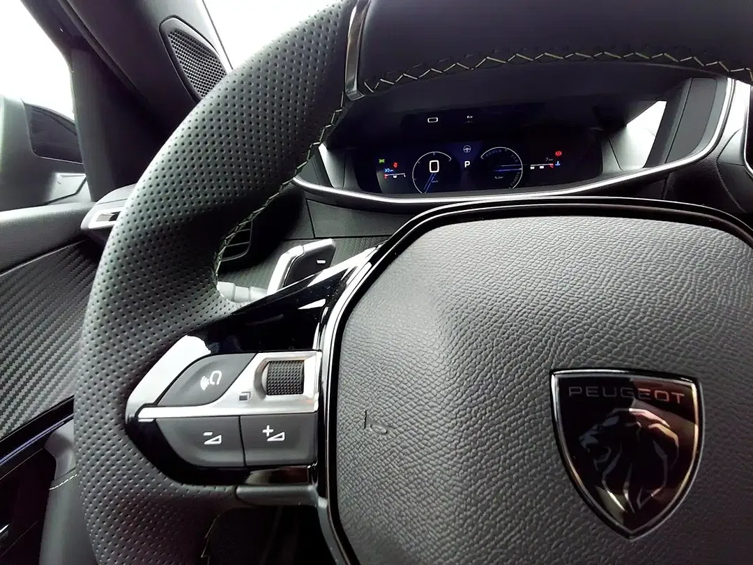 Peugeot 2008 145 GT - Thumbnail 12