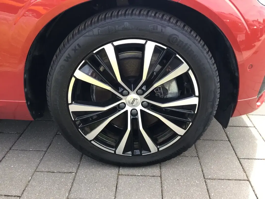 Volvo XC60 T8 AWD Ultimate Dark - Thumbnail 13