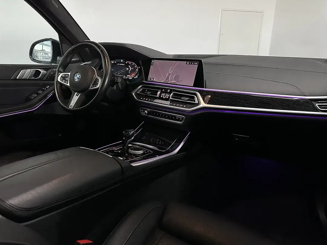 BMW X7 M50 - Thumbnail 5
