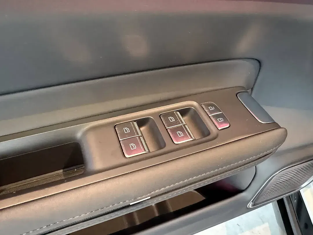 Polestar 4 100 kWh Long Range - Thumbnail 13