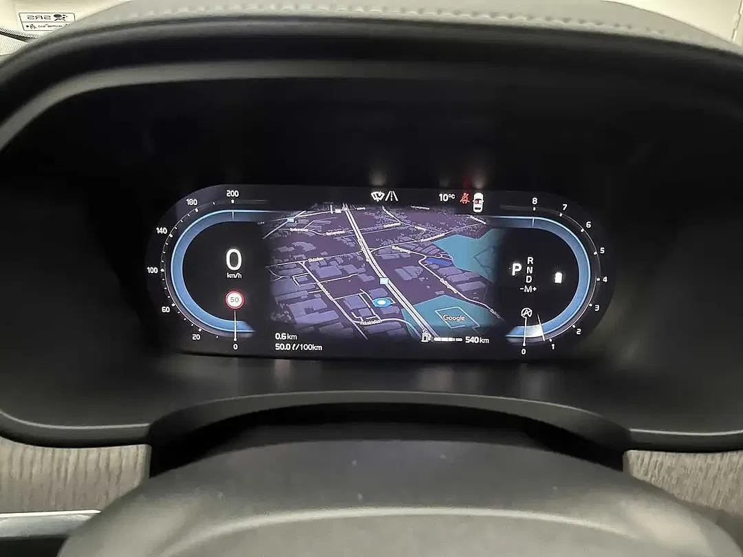 Volvo V90 Cross Country B5 AWD Plus - Thumbnail 14