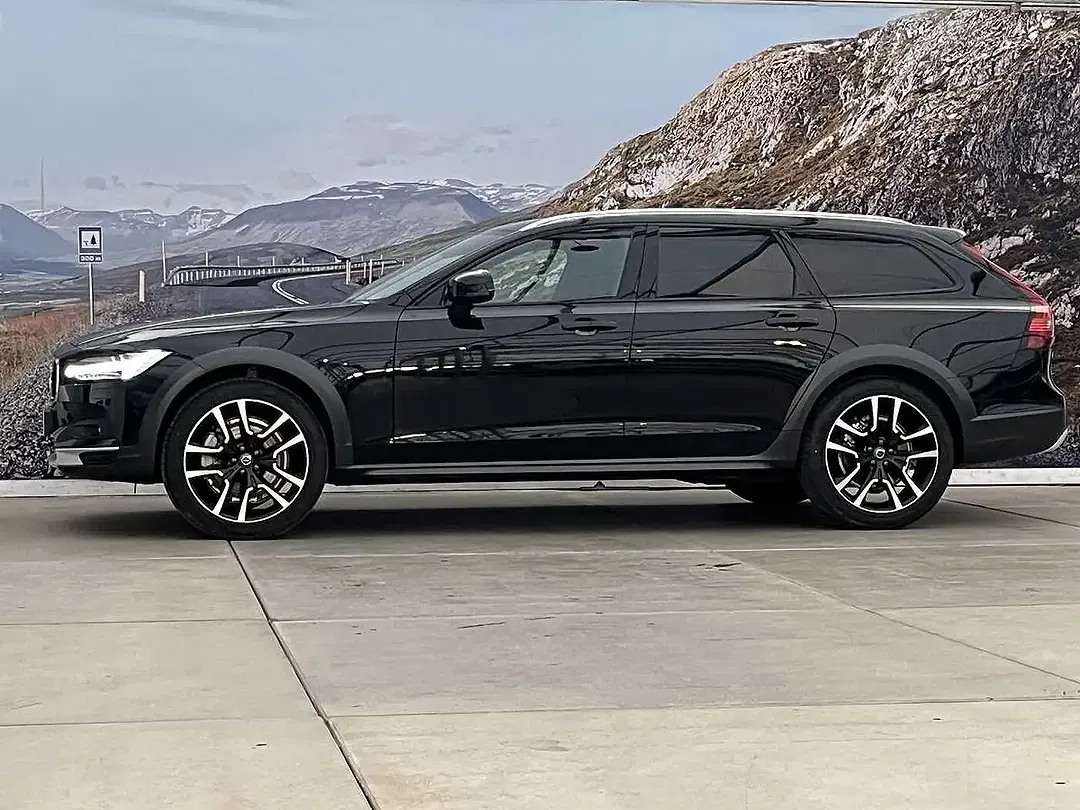 Volvo V90 Cross Country B5 AWD Plus - foto 2