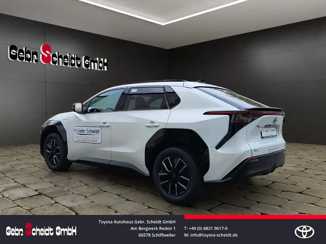 Toyota bZ4X Teamplayer - Thumbnail 3