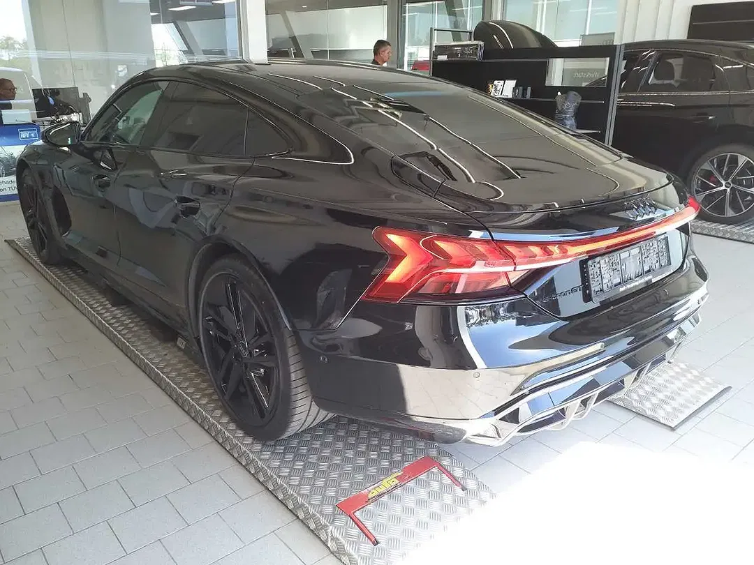 Audi e-tron GT quattro Matrix LED - Thumbnail 3