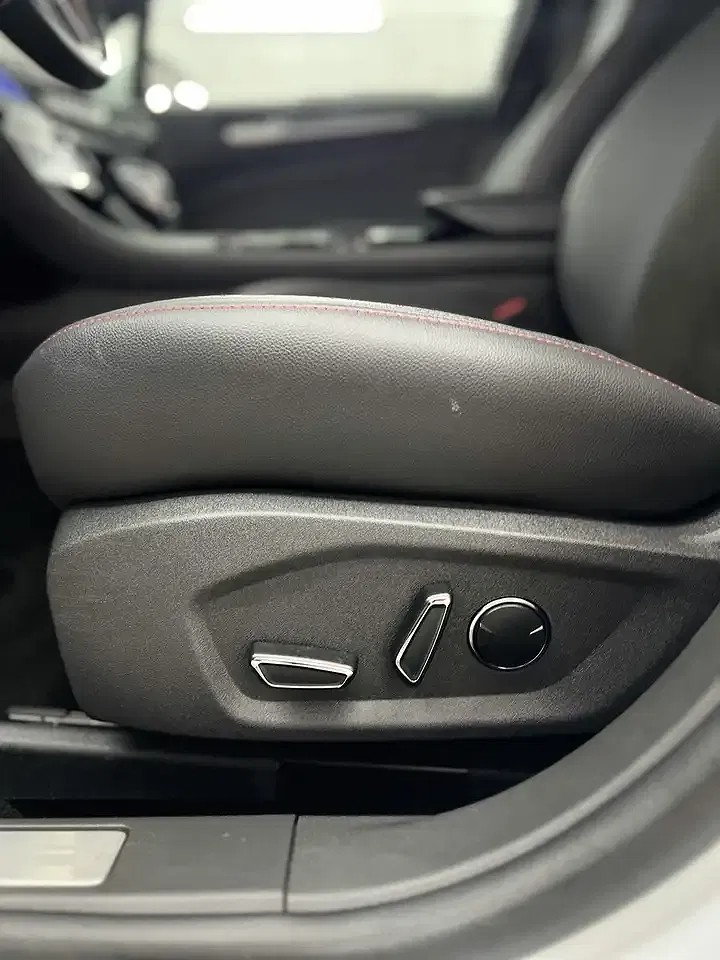 Ford Mondeo 2.0 Hybrid ST-Line - Thumbnail 12