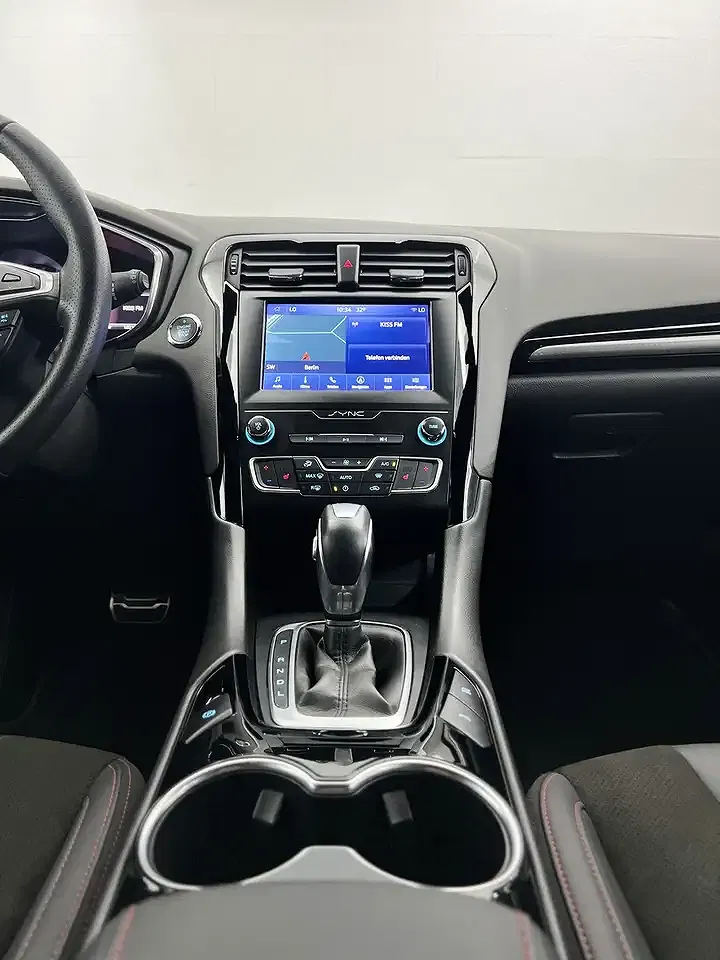 Ford Mondeo 2.0 Hybrid ST-Line - Thumbnail 15