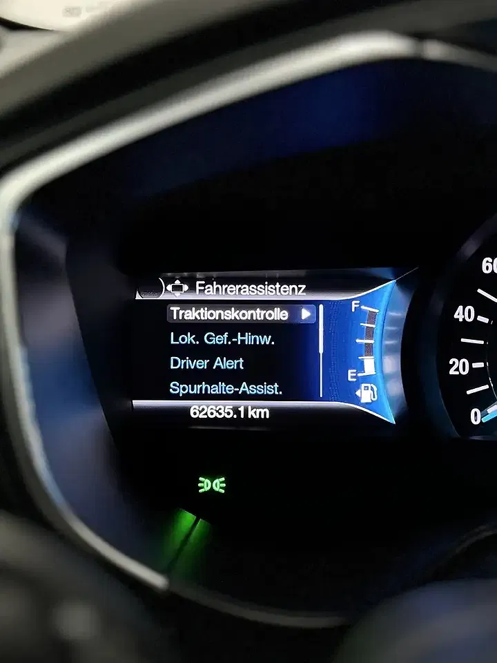 Ford Mondeo 2.0 Hybrid ST-Line - Thumbnail 23