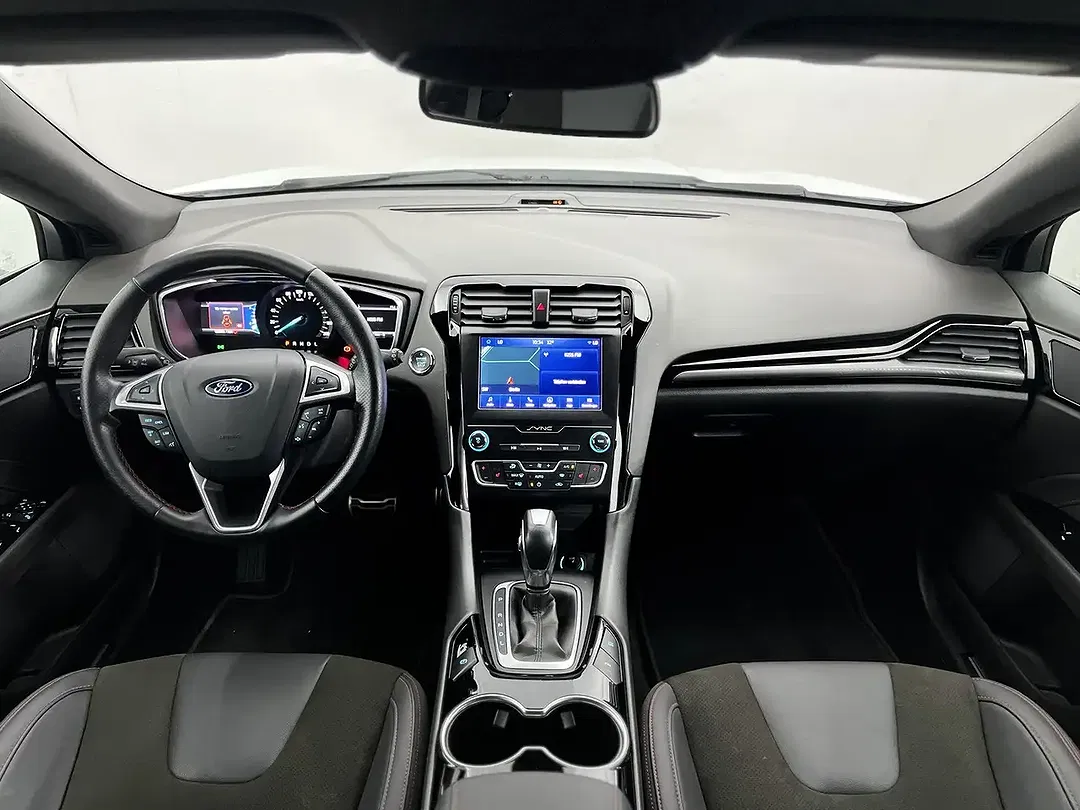 Ford Mondeo 2.0 Hybrid ST-Line - Thumbnail 3
