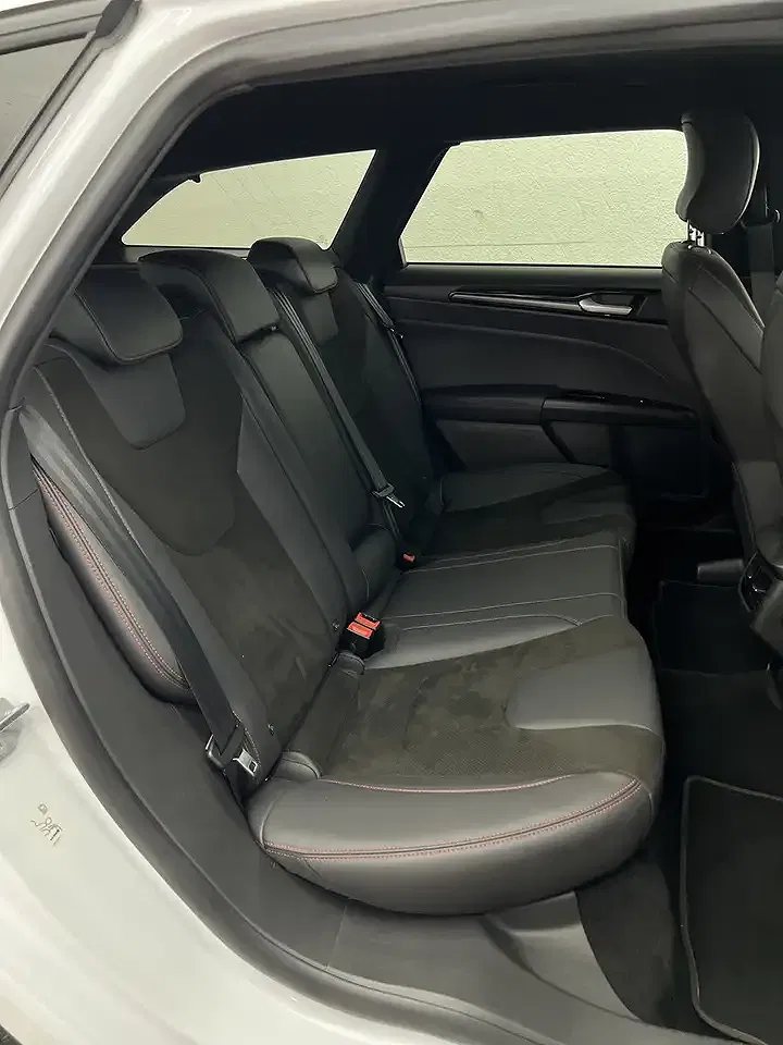 Ford Mondeo 2.0 Hybrid ST-Line - Thumbnail 9
