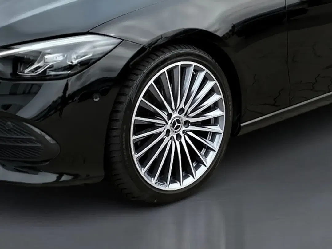 Mercedes-Benz C 200 AMG - Thumbnail 2