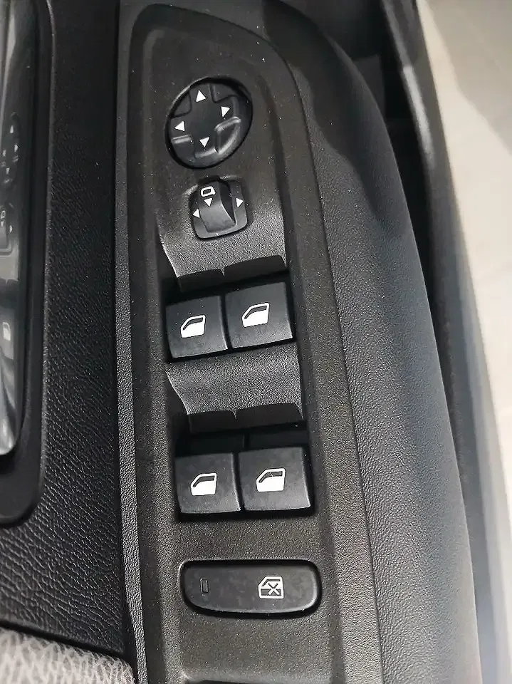 Citroen C4 1.2 PureTech Plus - Thumbnail 8
