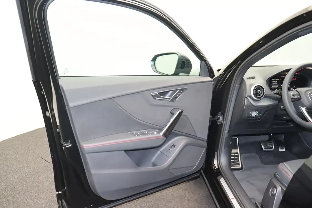 Audi SQ2 TFSI S tronic Matrix LED - Thumbnail 7