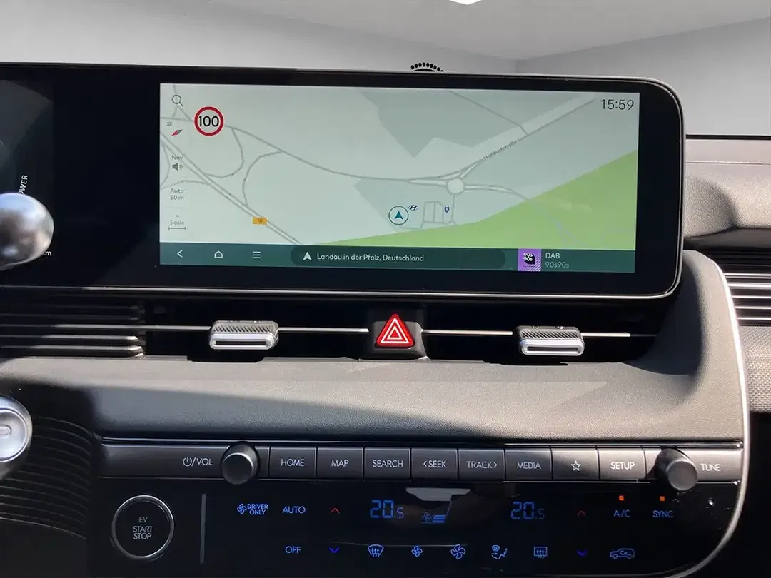 Hyundai IONIQ 5 - Thumbnail 15