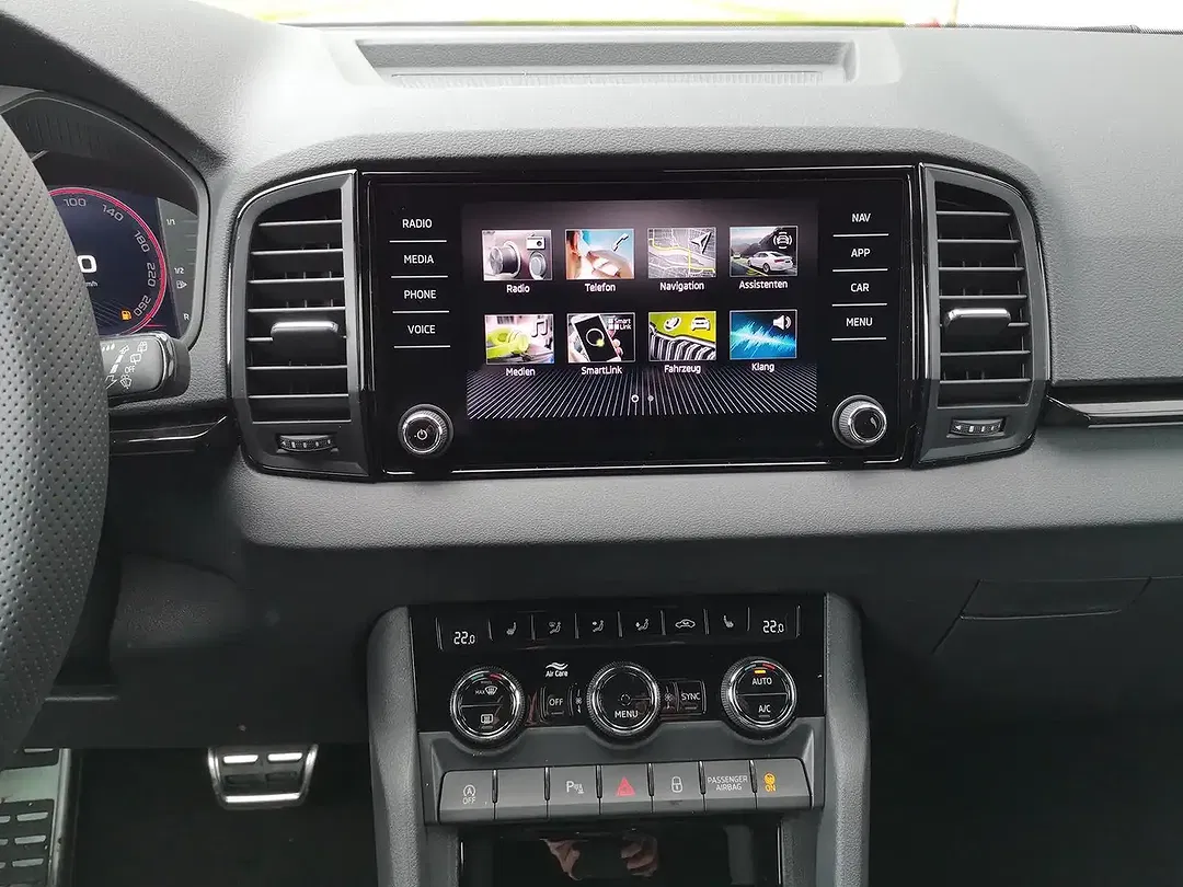 Skoda Karoq 1.5 TSI DSG Sportline - Thumbnail 8