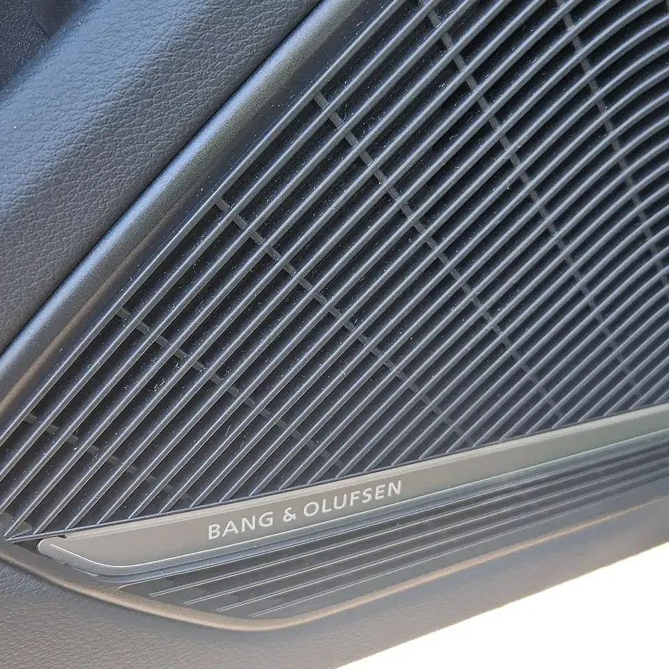 Audi RS4 - Thumbnail 13