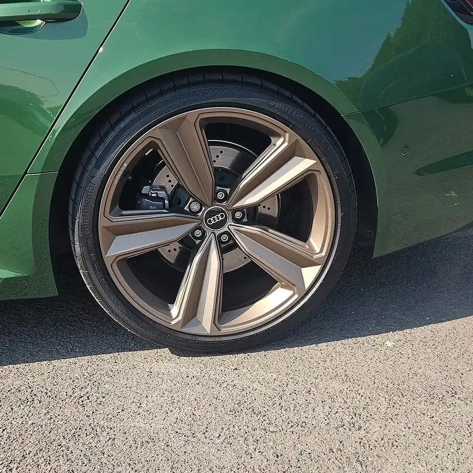 Audi RS4 - Thumbnail 8