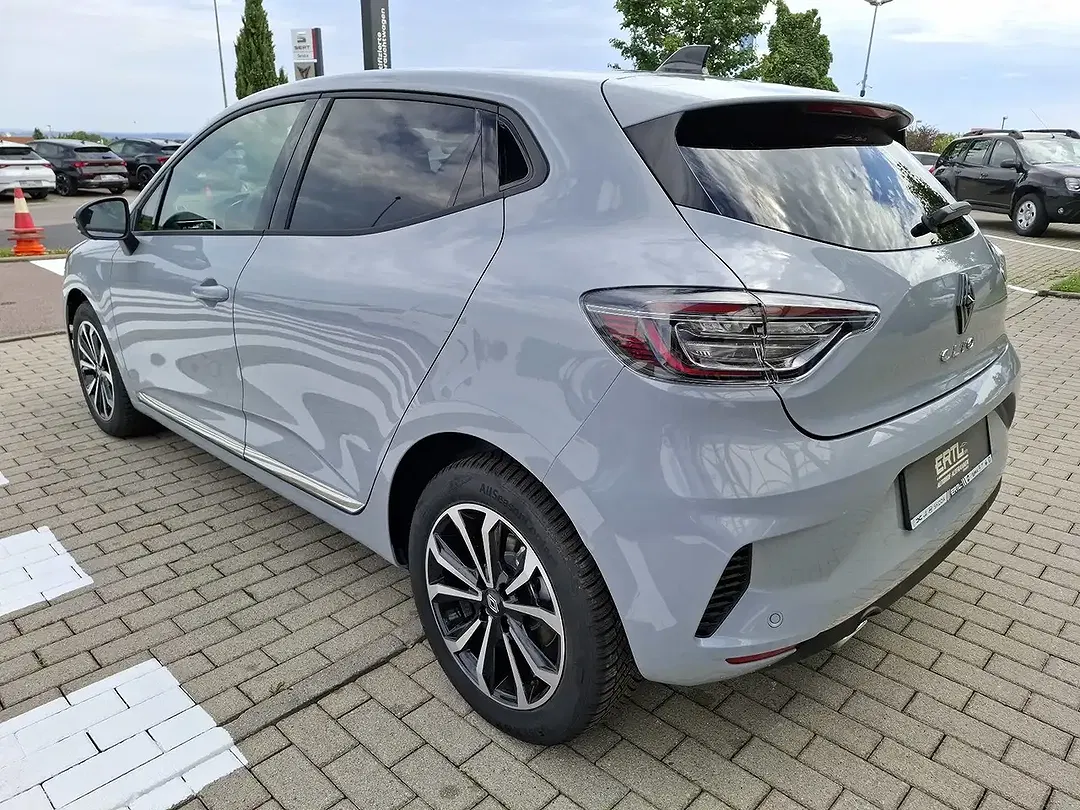 Renault Clio TCe Techno - Thumbnail 7