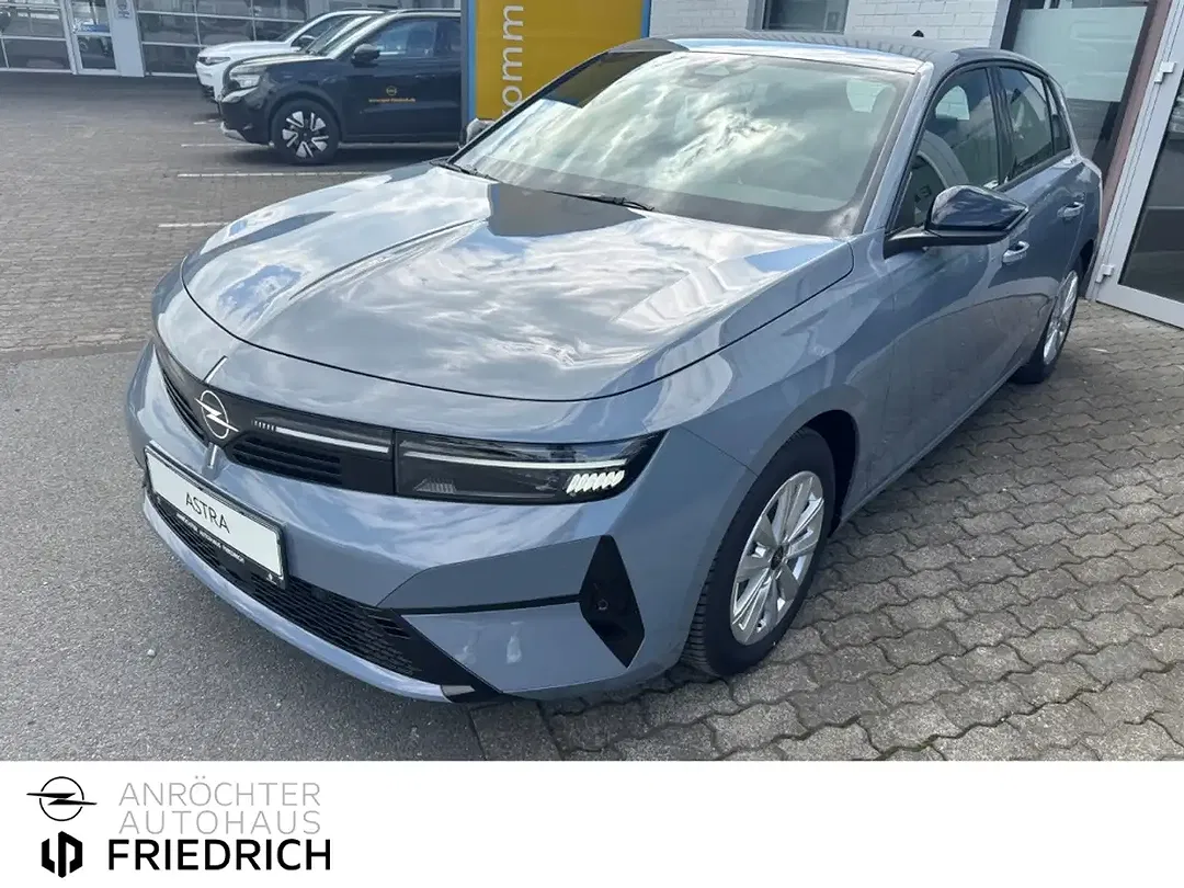 Opel Astra Edition - Thumbnail 1