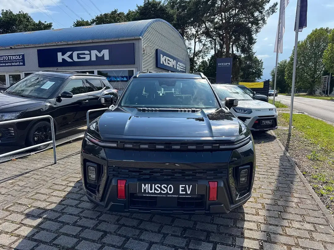 KGM Musso - Thumbnail 12