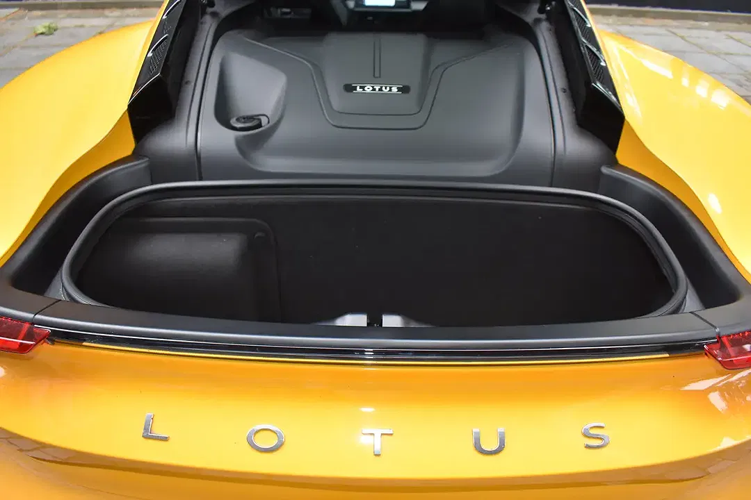 Lotus Emira First Edition - Thumbnail 14