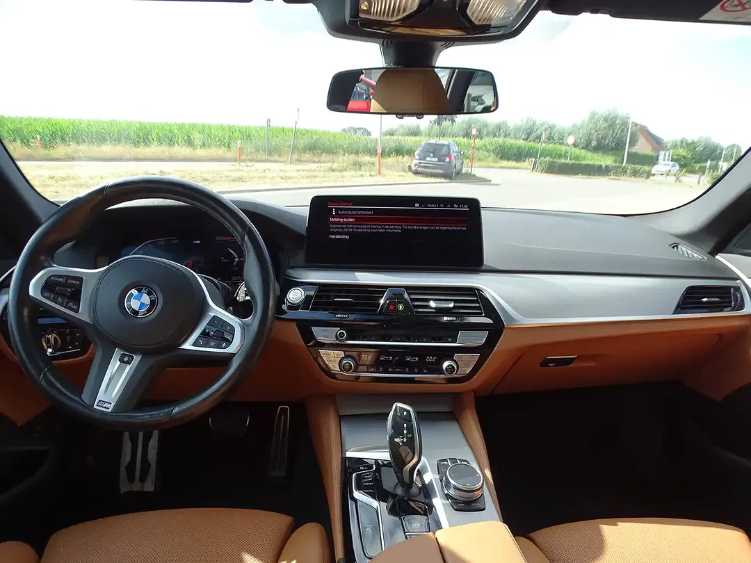 BMW 520 MHEV Touring - Thumbnail 13