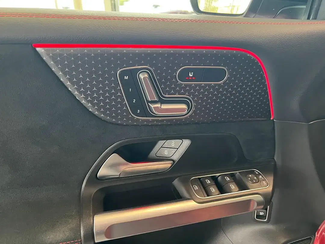 Mercedes-Benz GLB 250 4MATIC Burmester AMG Line - Thumbnail 14