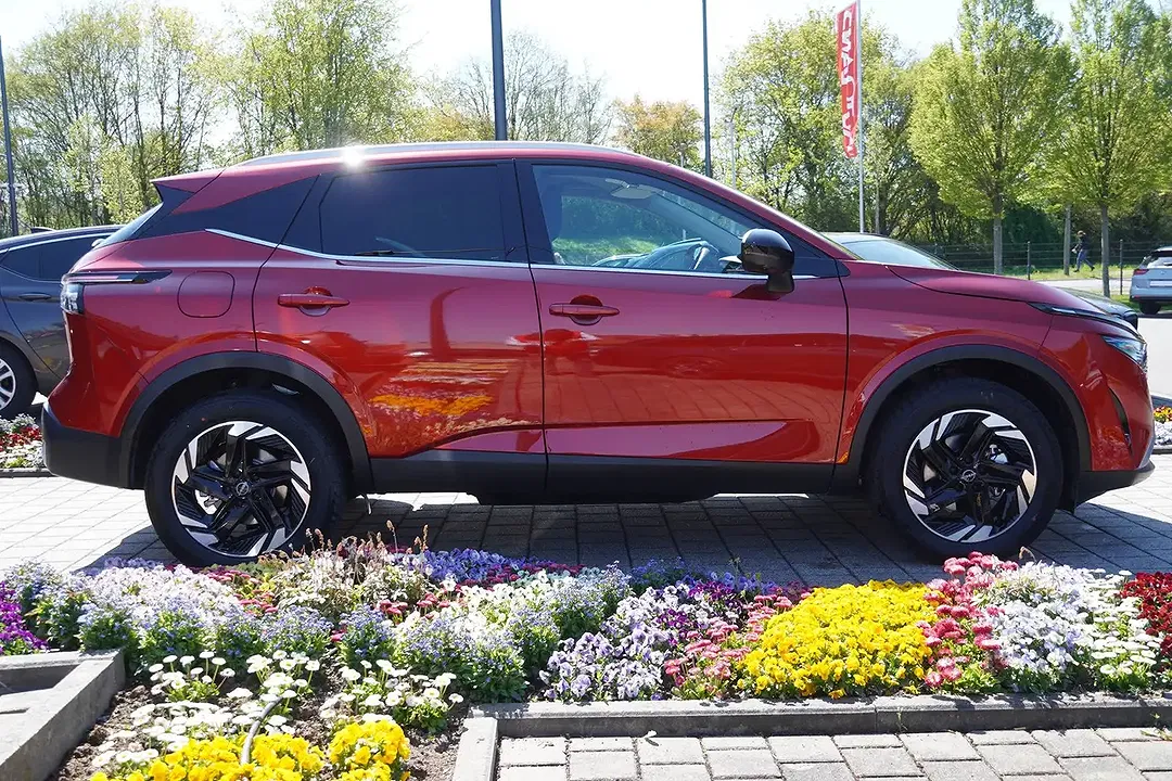Nissan Qashqai 1.3 DIG-T AUT N-Connecta - Thumbnail 4