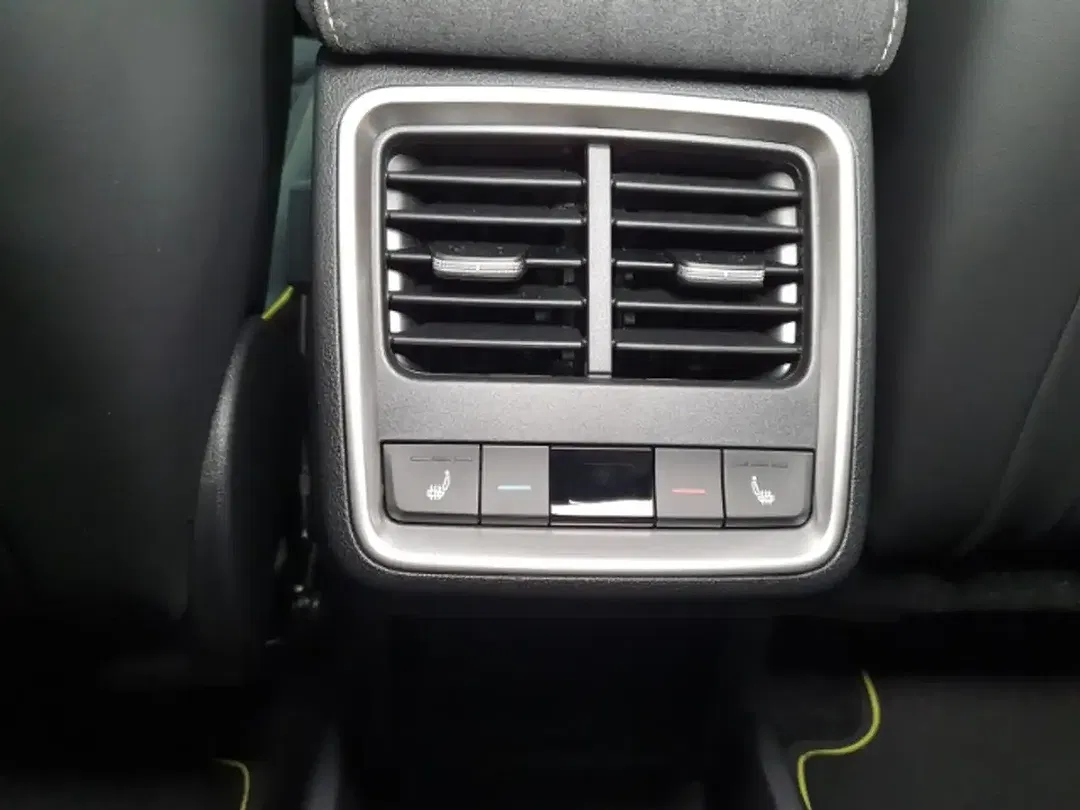 Skoda Elroq 4x4 vRS Lounge - Thumbnail 11