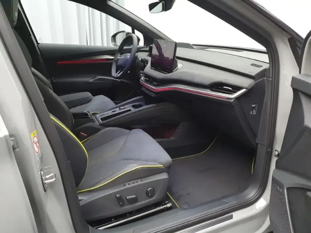 Skoda Elroq 4x4 vRS Lounge - Thumbnail 7